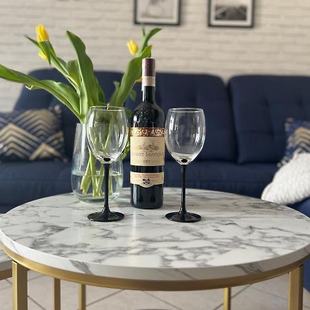 Apartament Opal - Ul. Grunwaldzka Przy Plazy Поберово Екстериор снимка