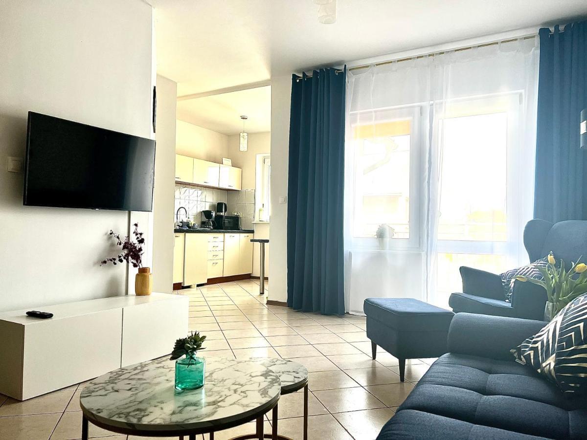 Apartament Opal - Ul. Grunwaldzka Przy Plazy Поберово Екстериор снимка