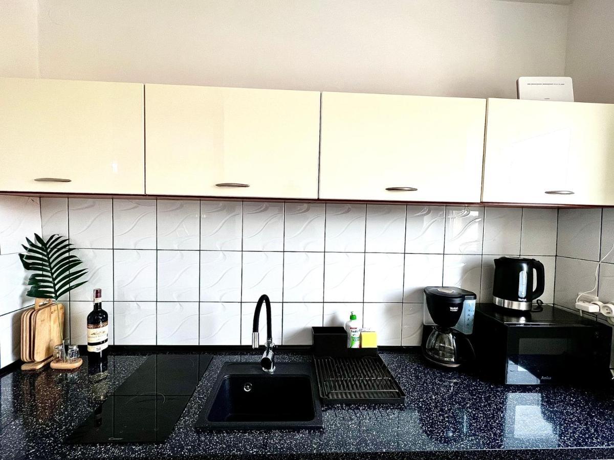Apartament Opal - Ul. Grunwaldzka Przy Plazy Поберово Екстериор снимка