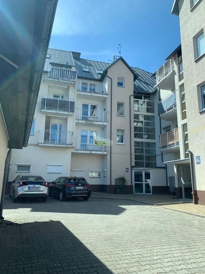 Apartament Opal - Ul. Grunwaldzka Przy Plazy Поберово Екстериор снимка